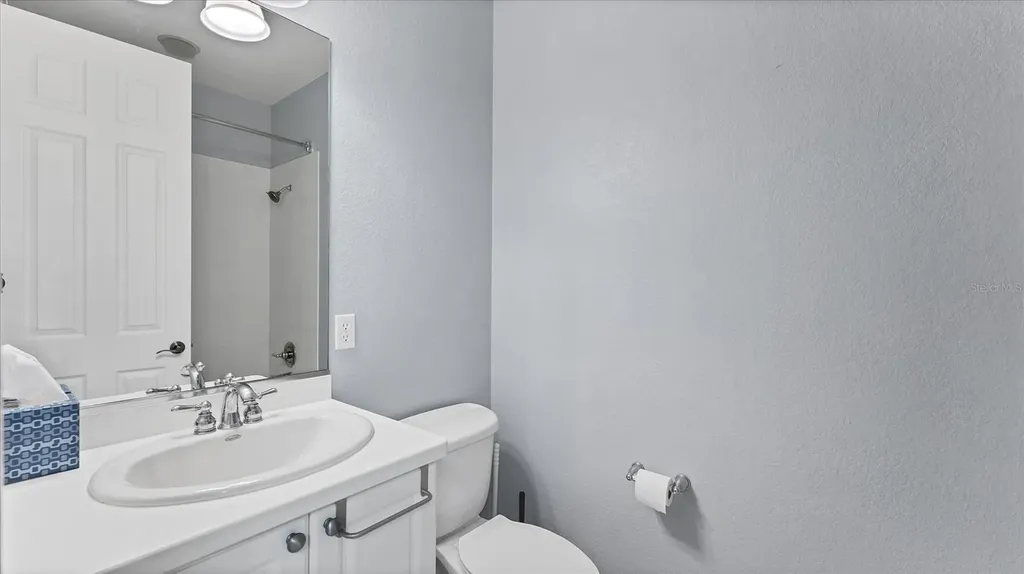 5523 46th Court W Bradenton FL 34210