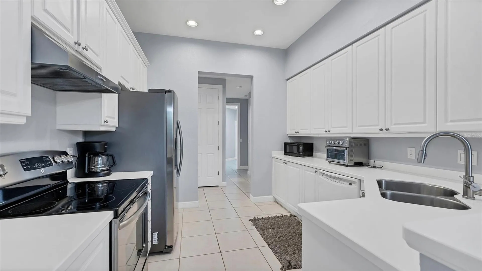 5523 46th Court W Bradenton FL 34210