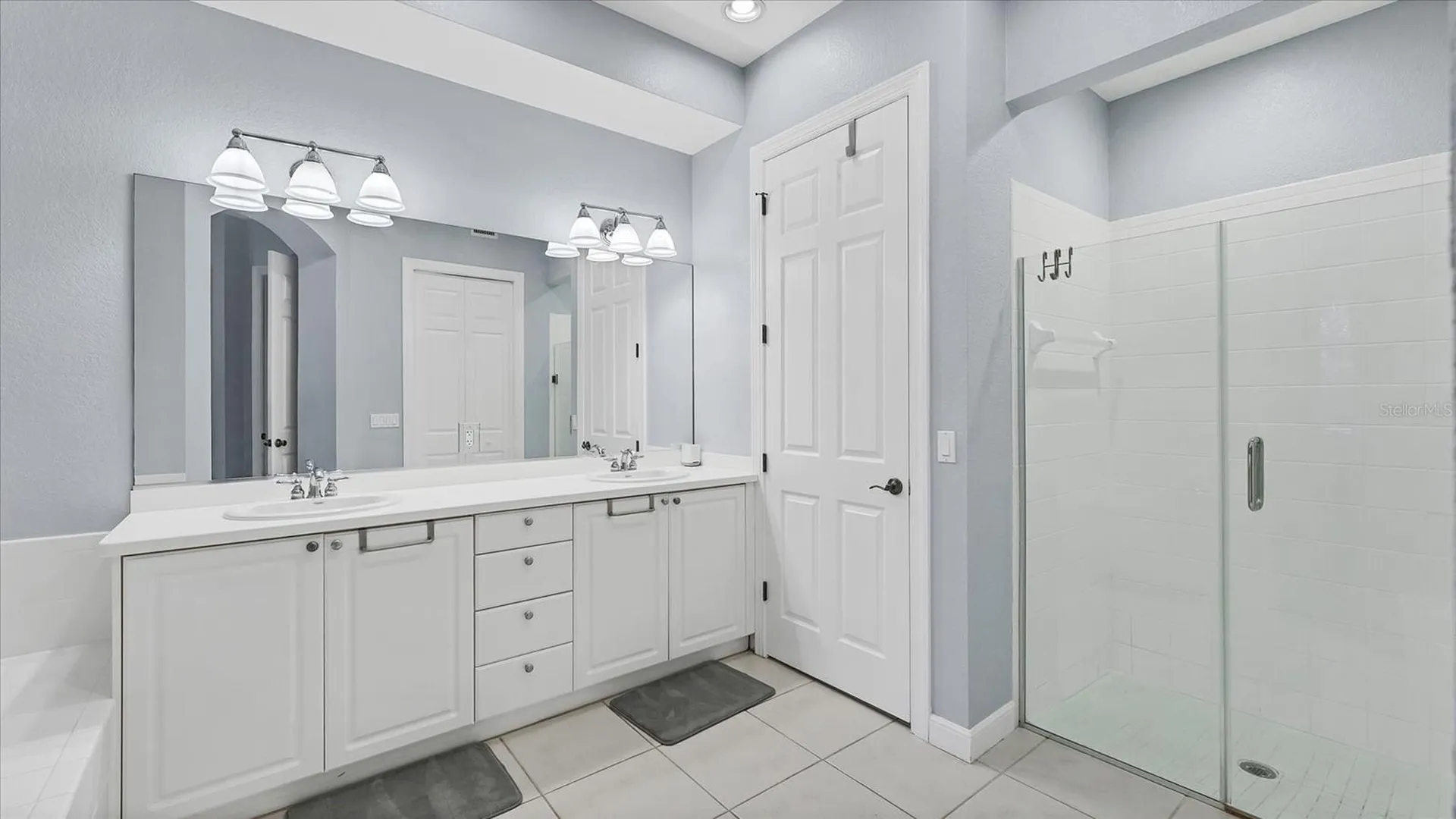 5523 46th Court W Bradenton FL 34210