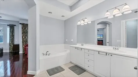 5523 46th Court W Bradenton FL 34210