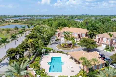 5523 46th Court W Bradenton FL 34210