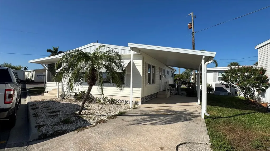 61 5th Avenue Venice FL 34285