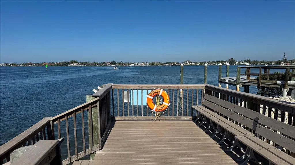 61 5th Avenue Venice FL 34285