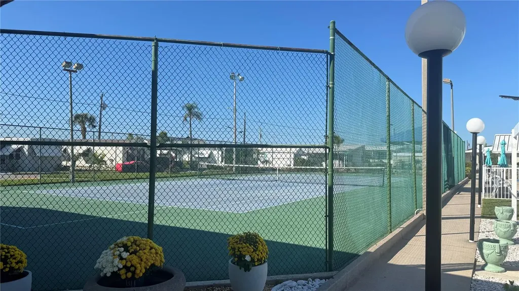 61 5th Avenue Venice FL 34285