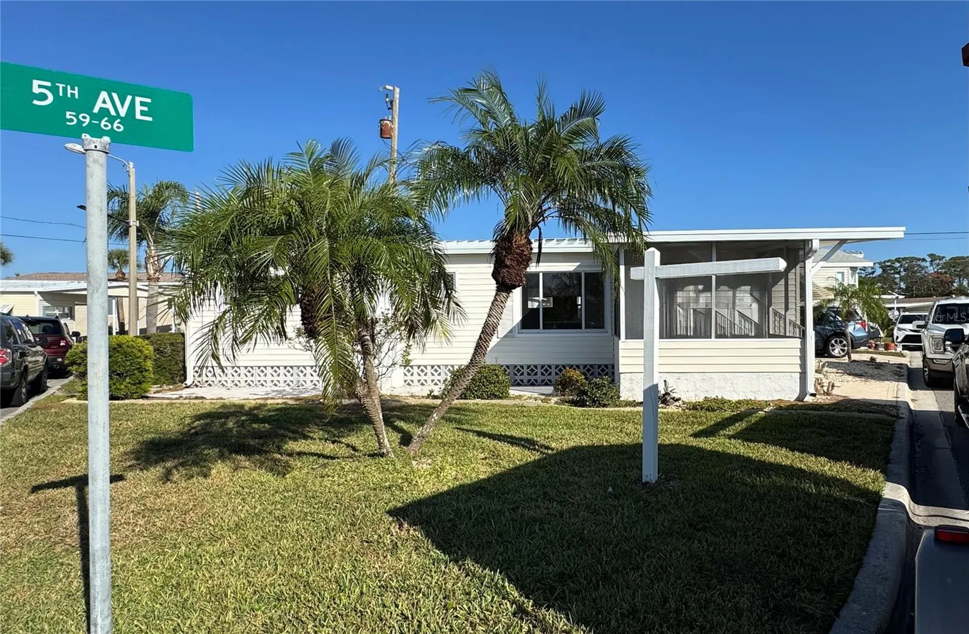 61 5th Avenue Venice FL 34285