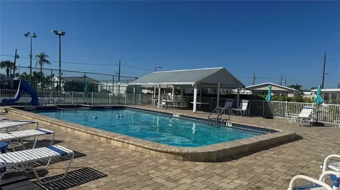 61 5th Avenue Venice FL 34285