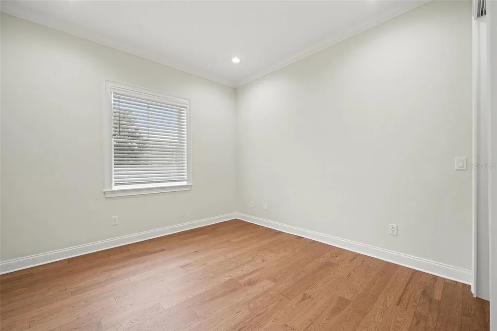 4202 W Woodmere Road Tampa FL 33609