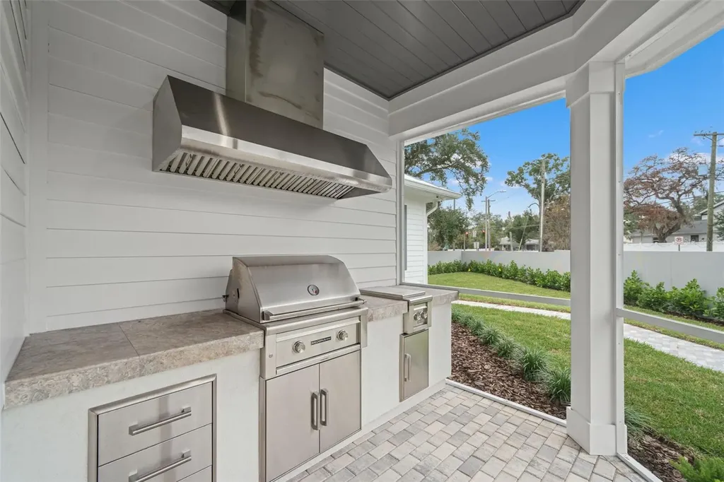 4202 W Woodmere Road Tampa FL 33609