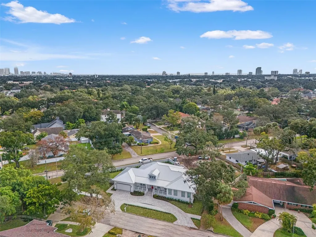 4202 W Woodmere Road Tampa FL 33609