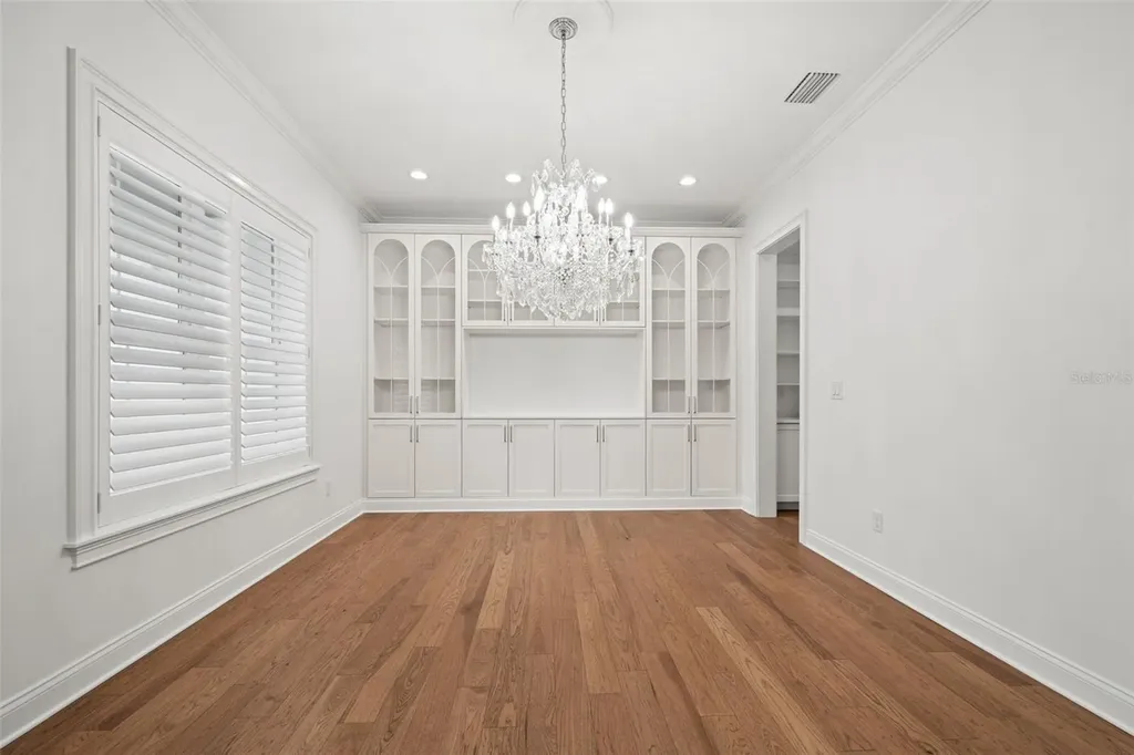 4202 W Woodmere Road Tampa FL 33609