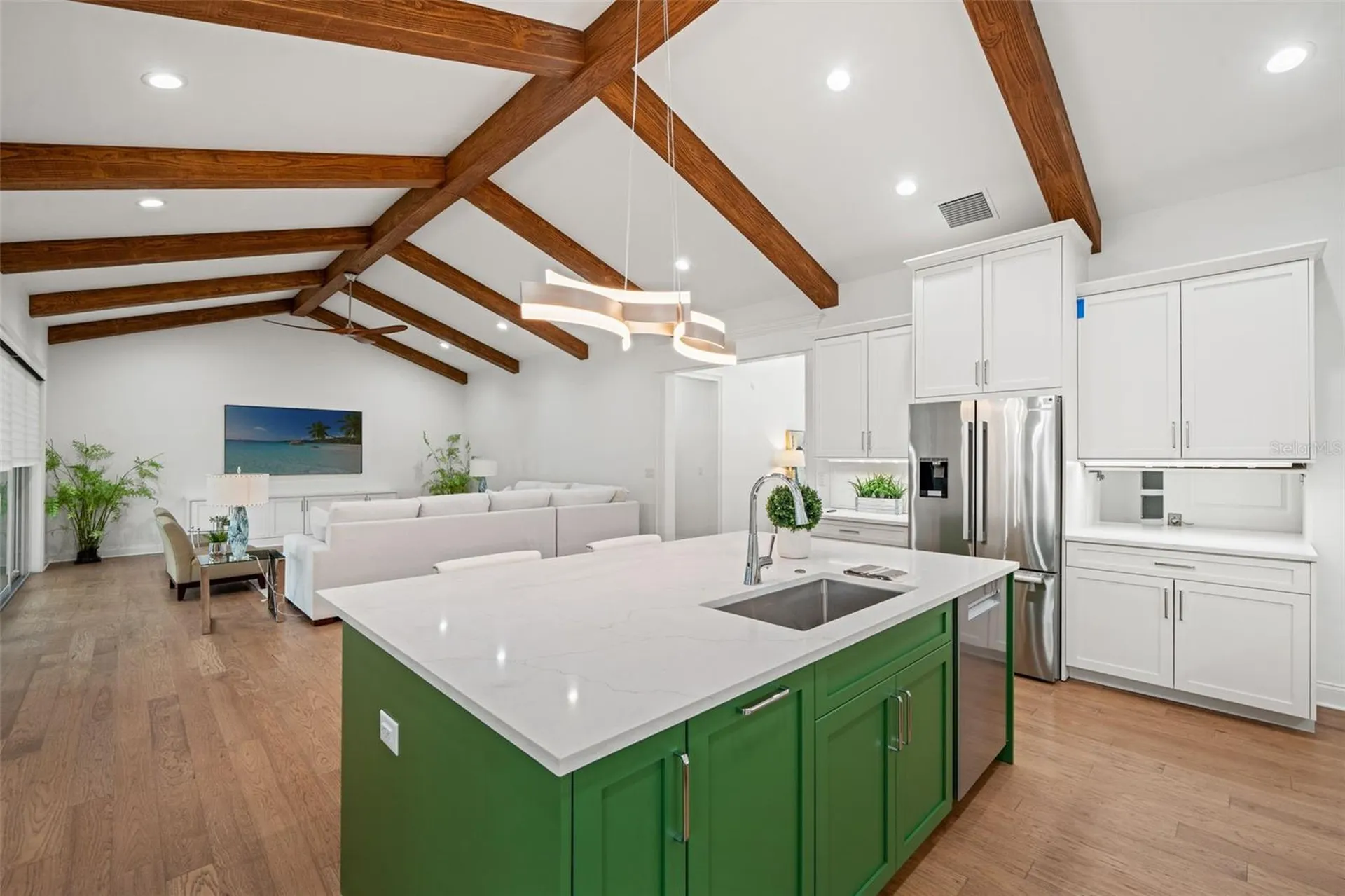 4202 W Woodmere Road Tampa FL 33609