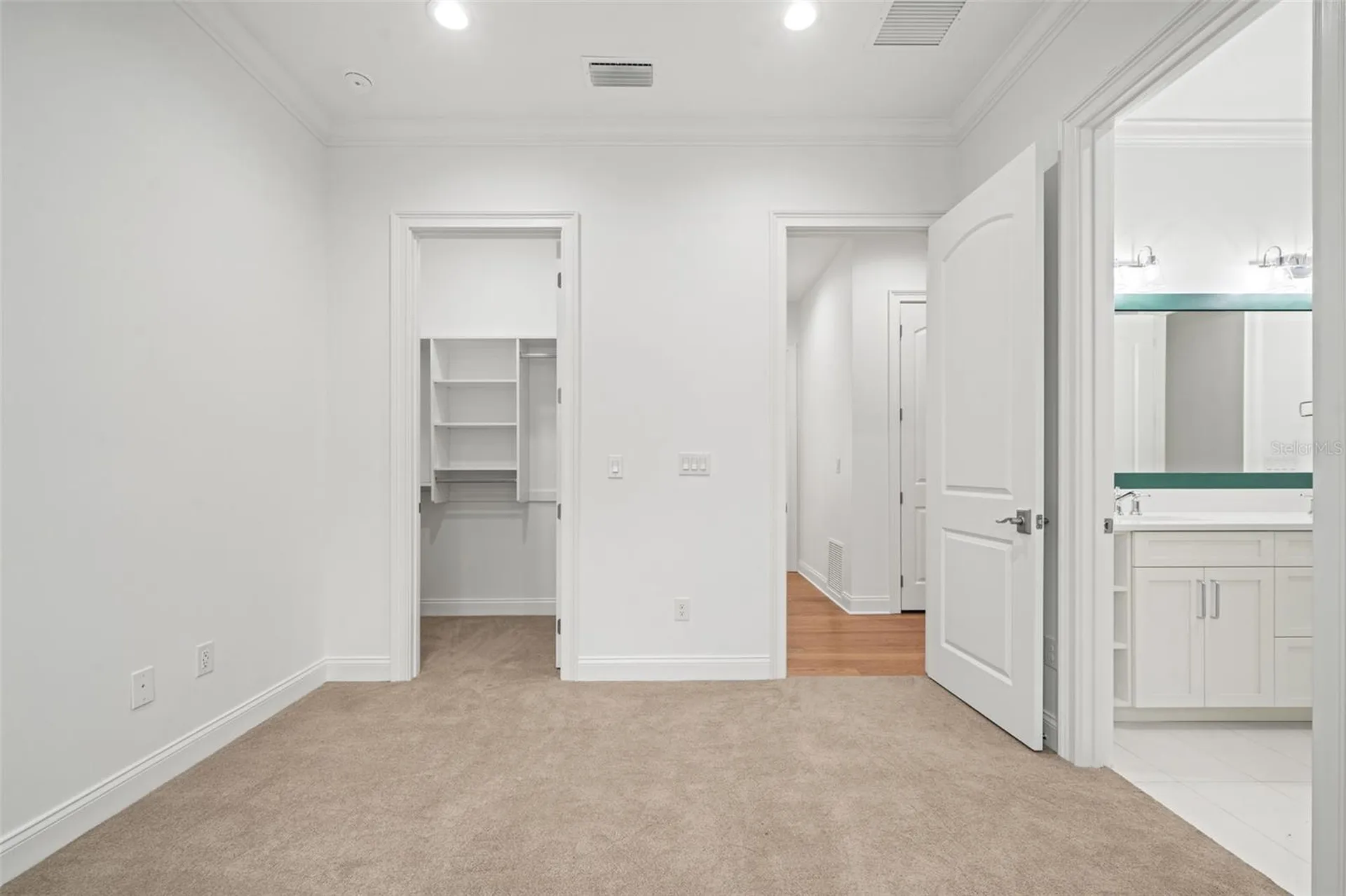 4202 W Woodmere Road Tampa FL 33609