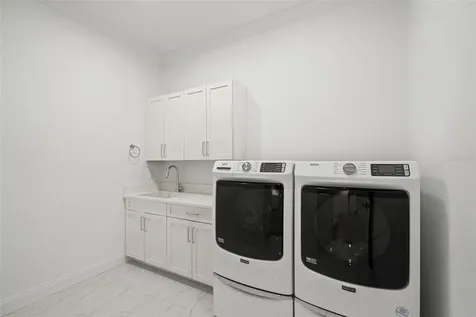 4202 W Woodmere Road Tampa FL 33609