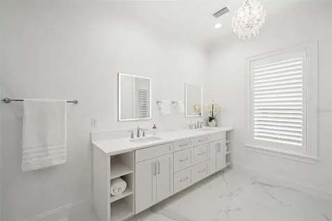 4202 W Woodmere Road Tampa FL 33609