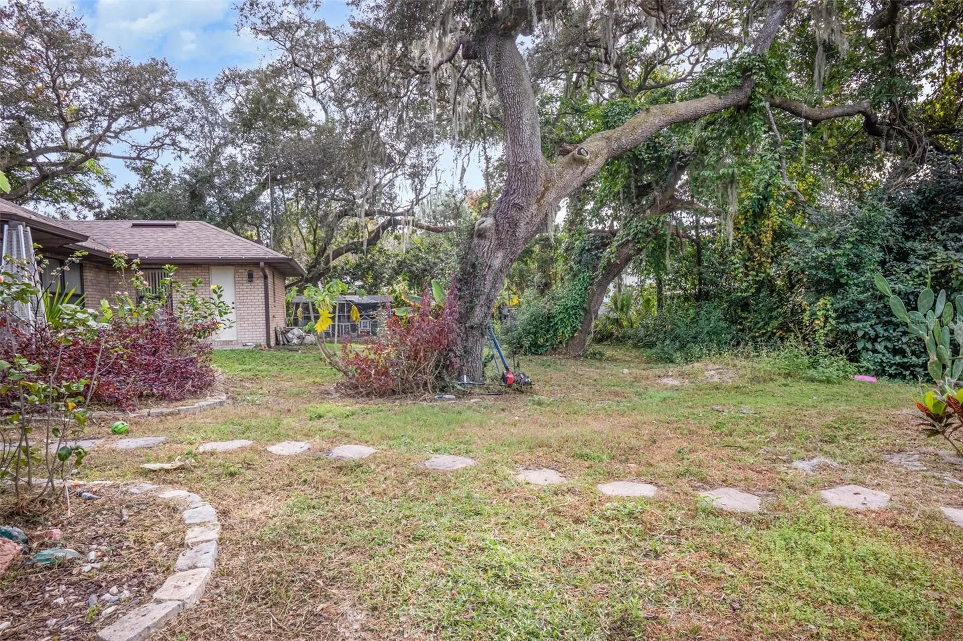 1356 Canary Drive Deland FL 32720
