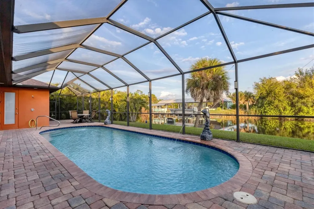 9244 Hialeah Terrace Port Charlotte FL 33981