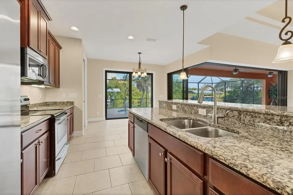 9244 Hialeah Terrace Port Charlotte FL 33981