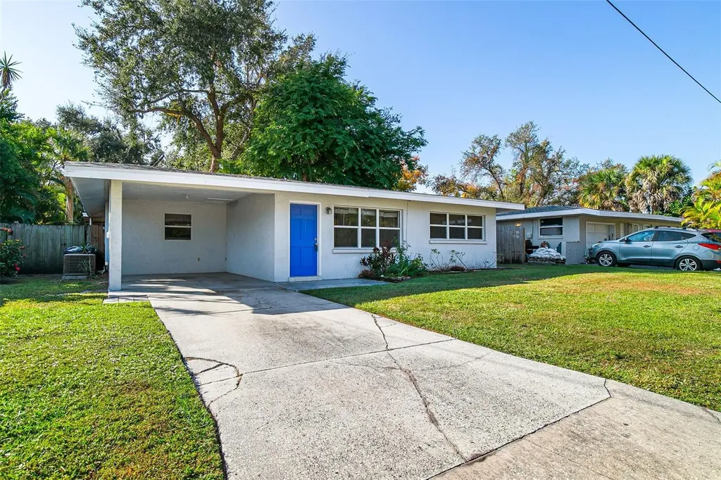 2412 Grove Street Sarasota FL 34239
