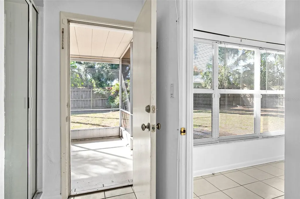 2412 Grove Street Sarasota FL 34239