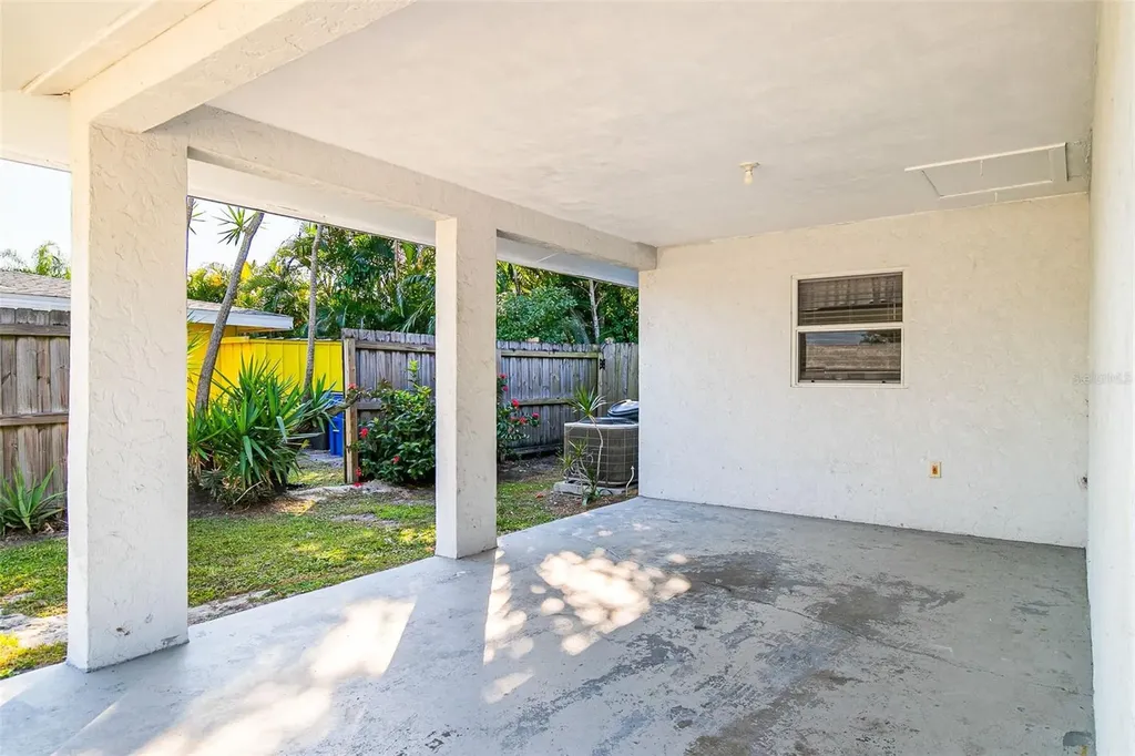 2412 Grove Street Sarasota FL 34239