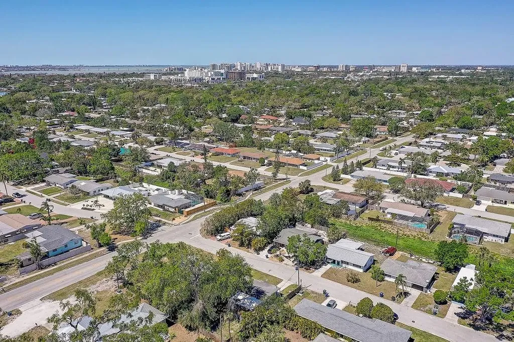 2412 Grove Street Sarasota FL 34239