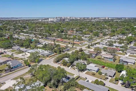 2412 Grove Street Sarasota FL 34239