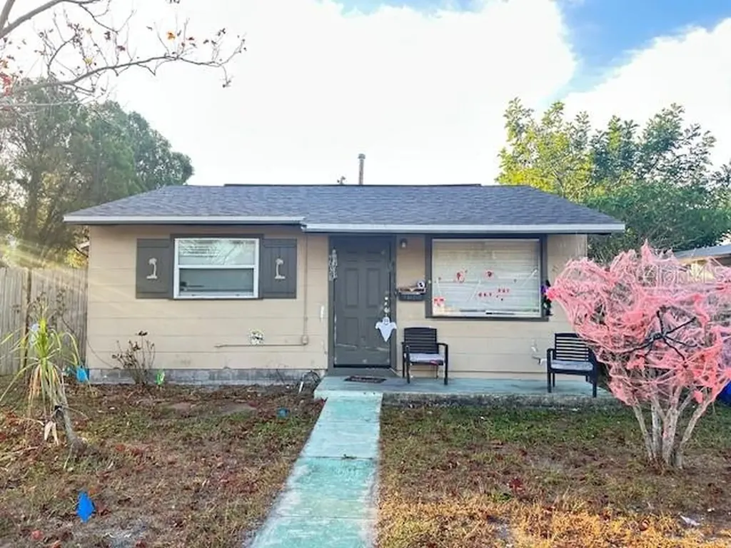 4638 38th Avenue N St Petersburg FL 33713