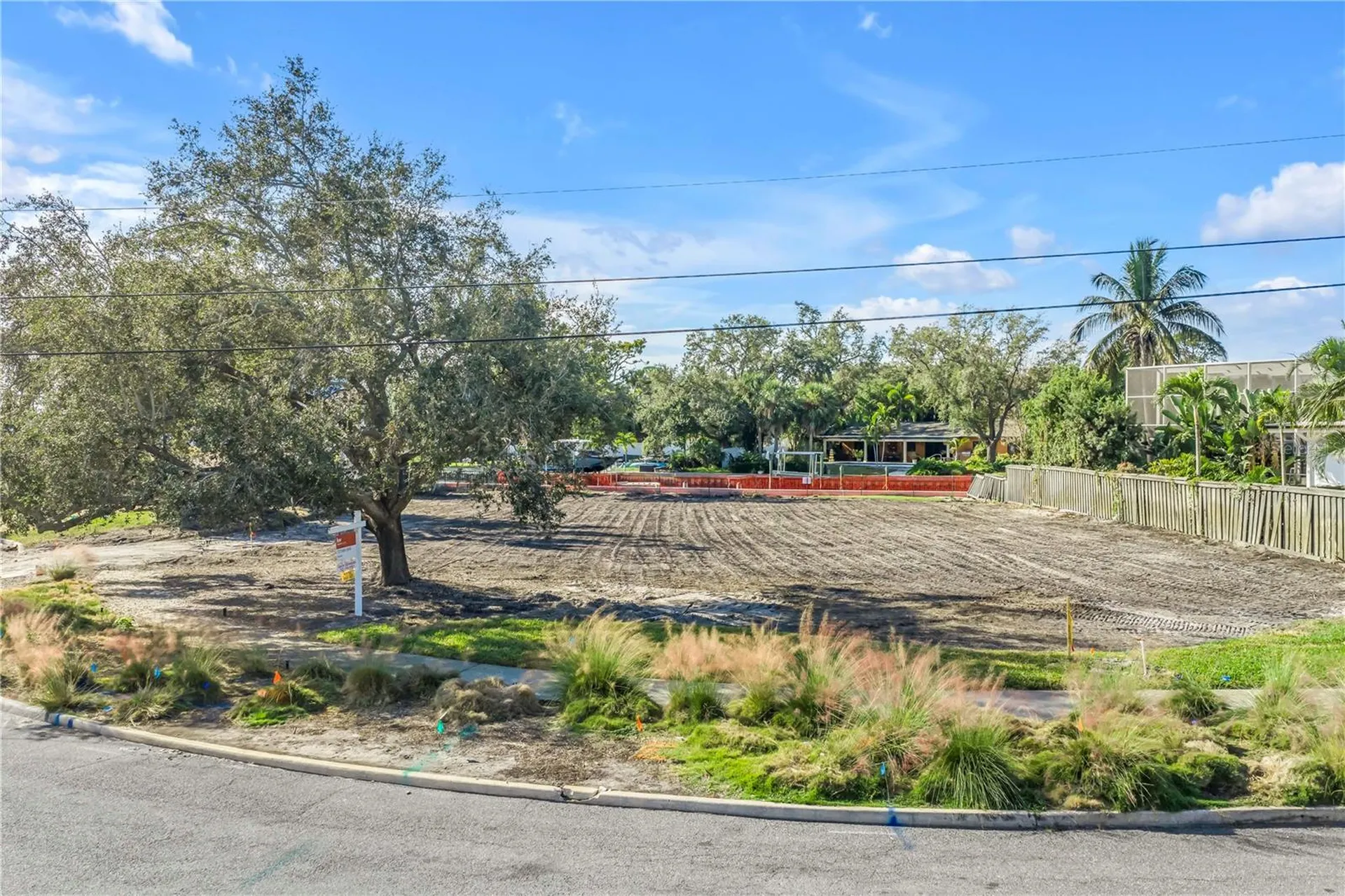 4811 Paradise Way S St Petersburg FL 33705