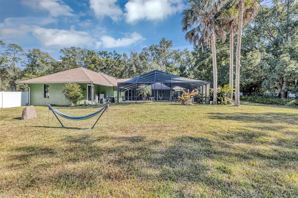 5520 NE 2nd Lane Ocala FL 34470