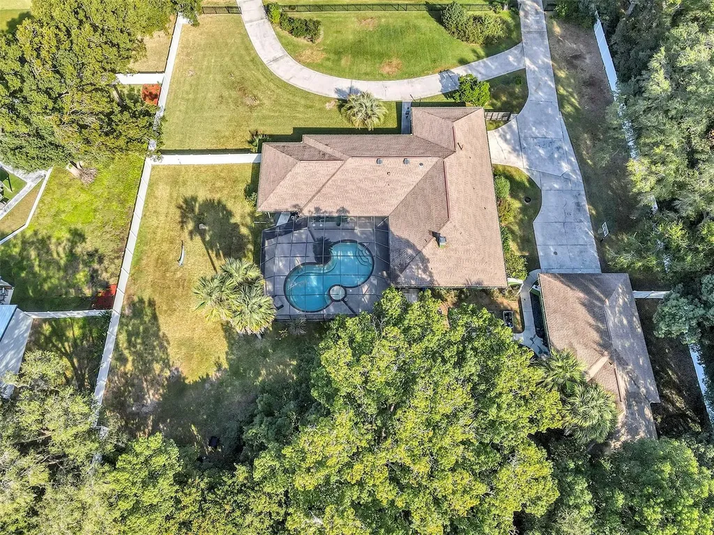 5520 NE 2nd Lane Ocala FL 34470