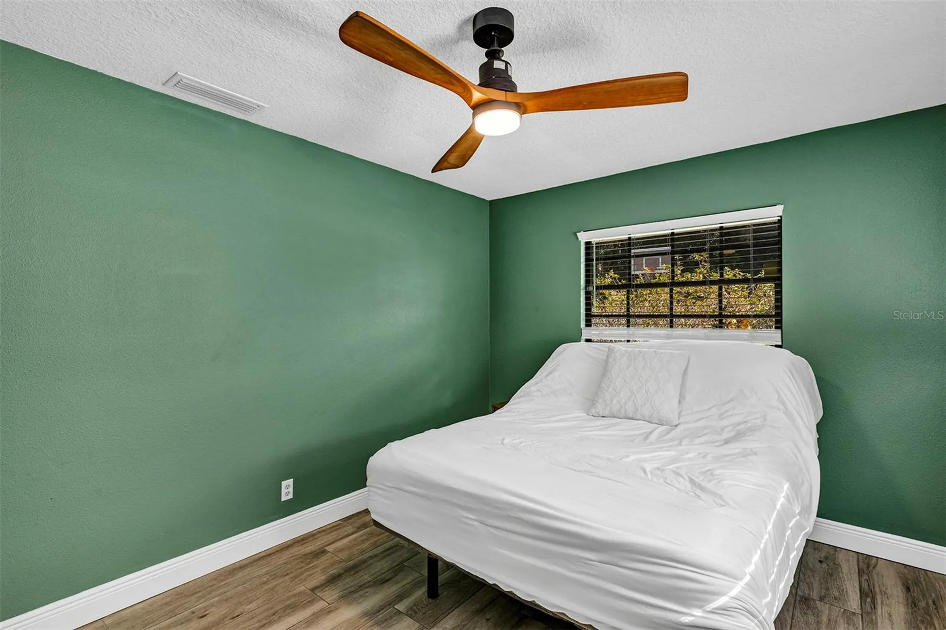 5520 NE 2nd Lane Ocala FL 34470