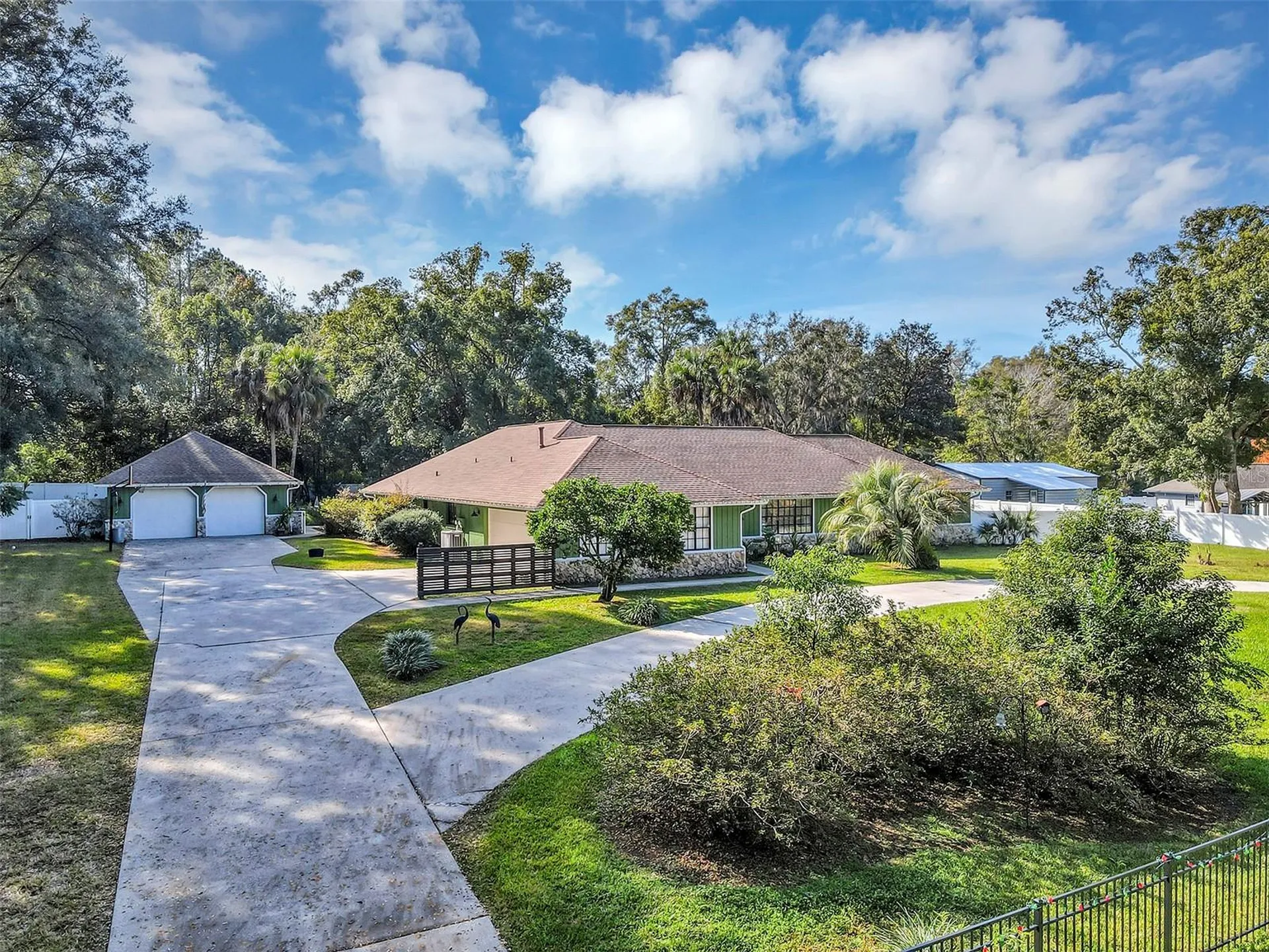 5520 NE 2nd Lane Ocala FL 34470