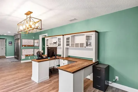 5520 NE 2nd Lane Ocala FL 34470