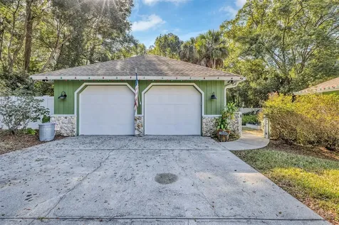 5520 NE 2nd Lane Ocala FL 34470