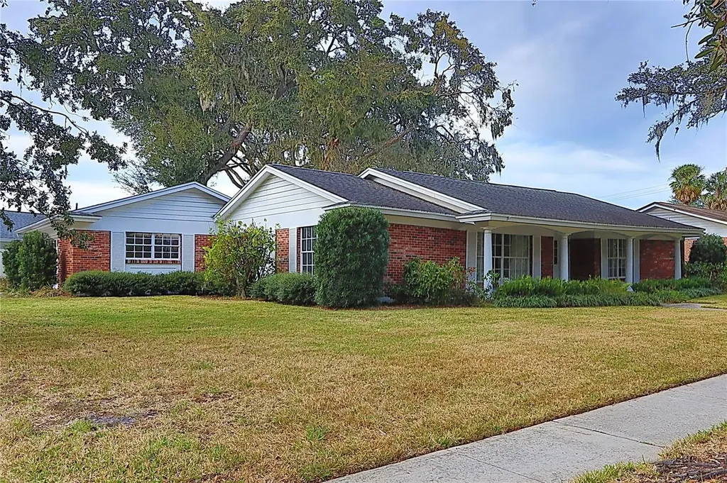 10502 Lake Carroll Way Tampa FL 33618