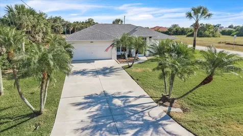 495 Sweetwater Drive Rotonda West FL 33947