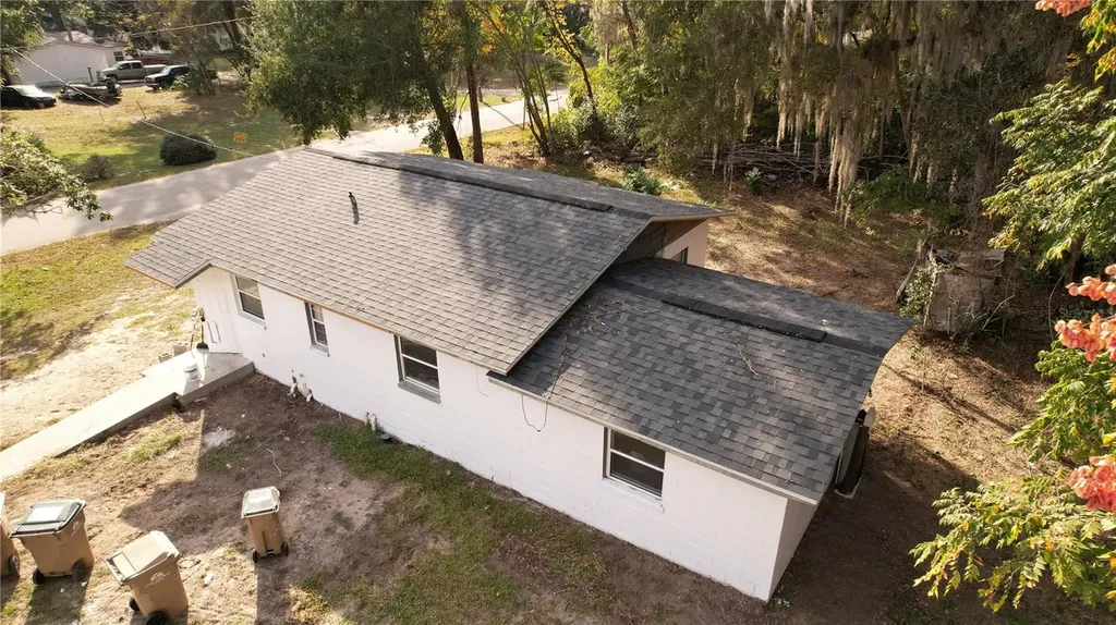 3845 N Quarters Road Okahumpka FL 34762