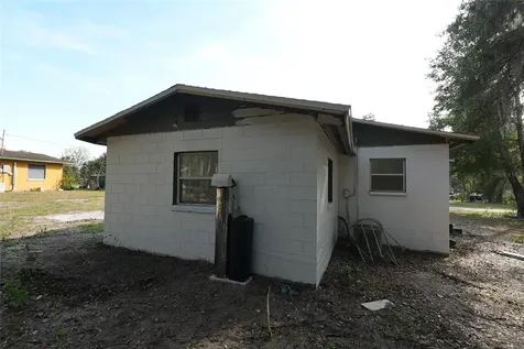 3845 N Quarters Road Okahumpka FL 34762