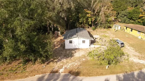3845 N Quarters Road Okahumpka FL 34762