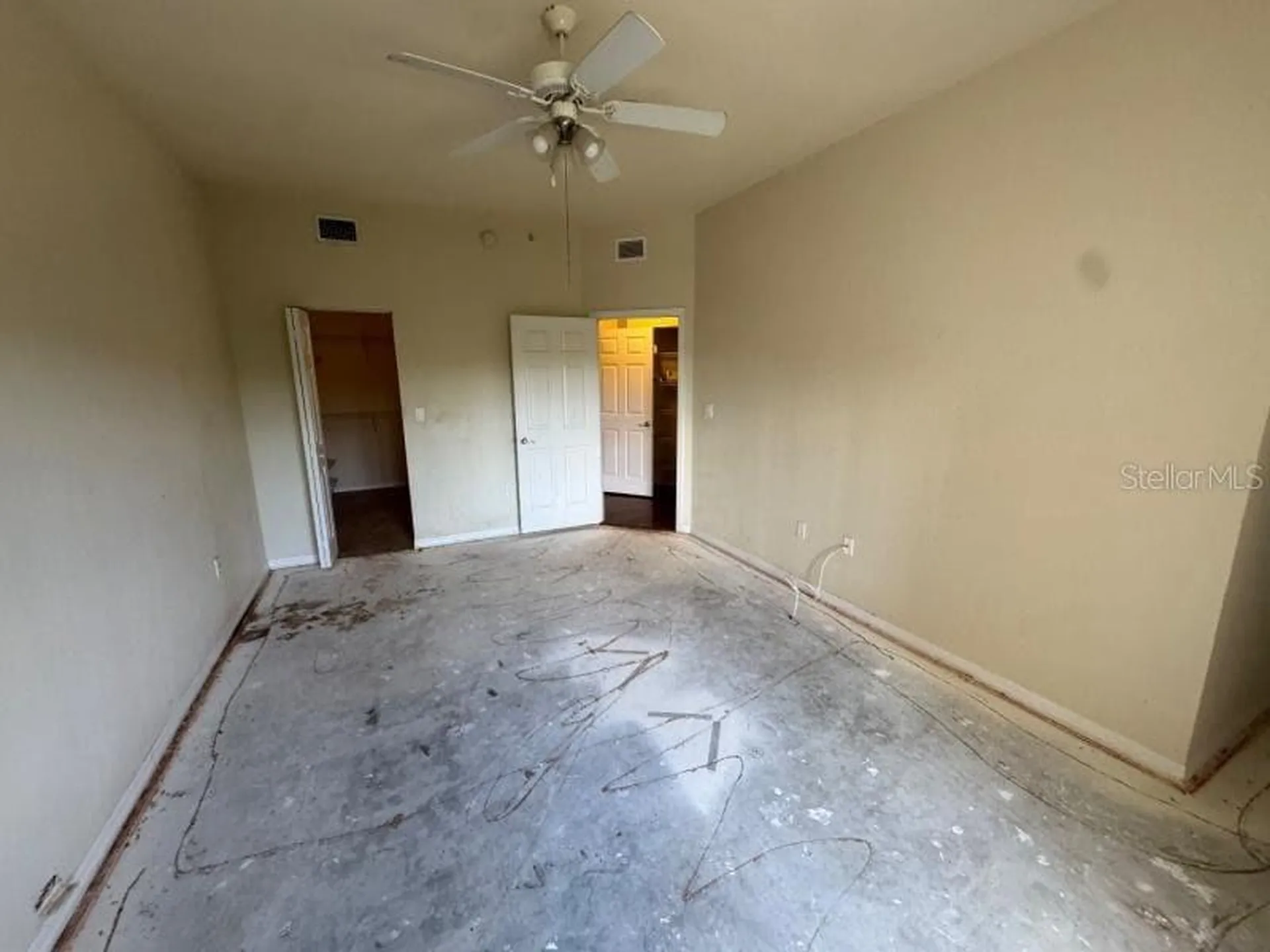 9729 Meadow Field Circle Tampa FL 33626
