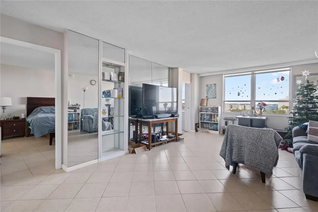 2621 Cove Cay Drive Clearwater FL 33760