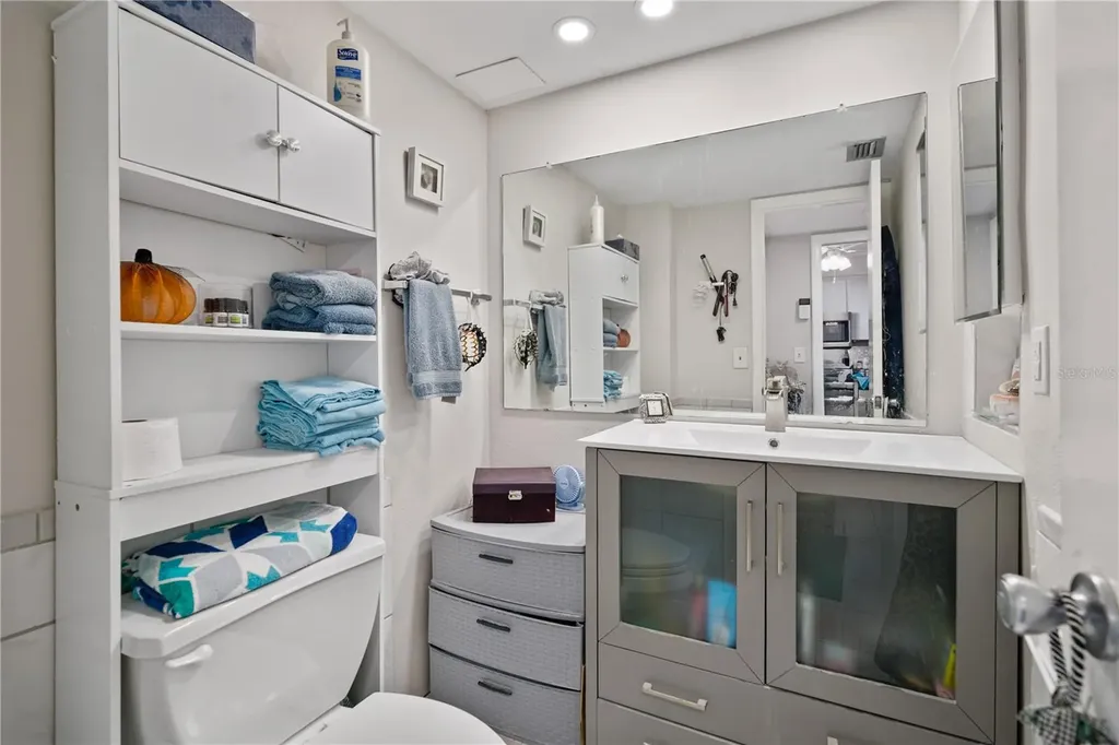 2621 Cove Cay Drive Clearwater FL 33760