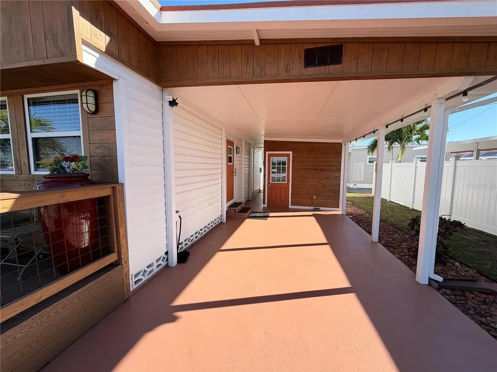 2216 Pennsylvania Avenue Bradenton FL 34207