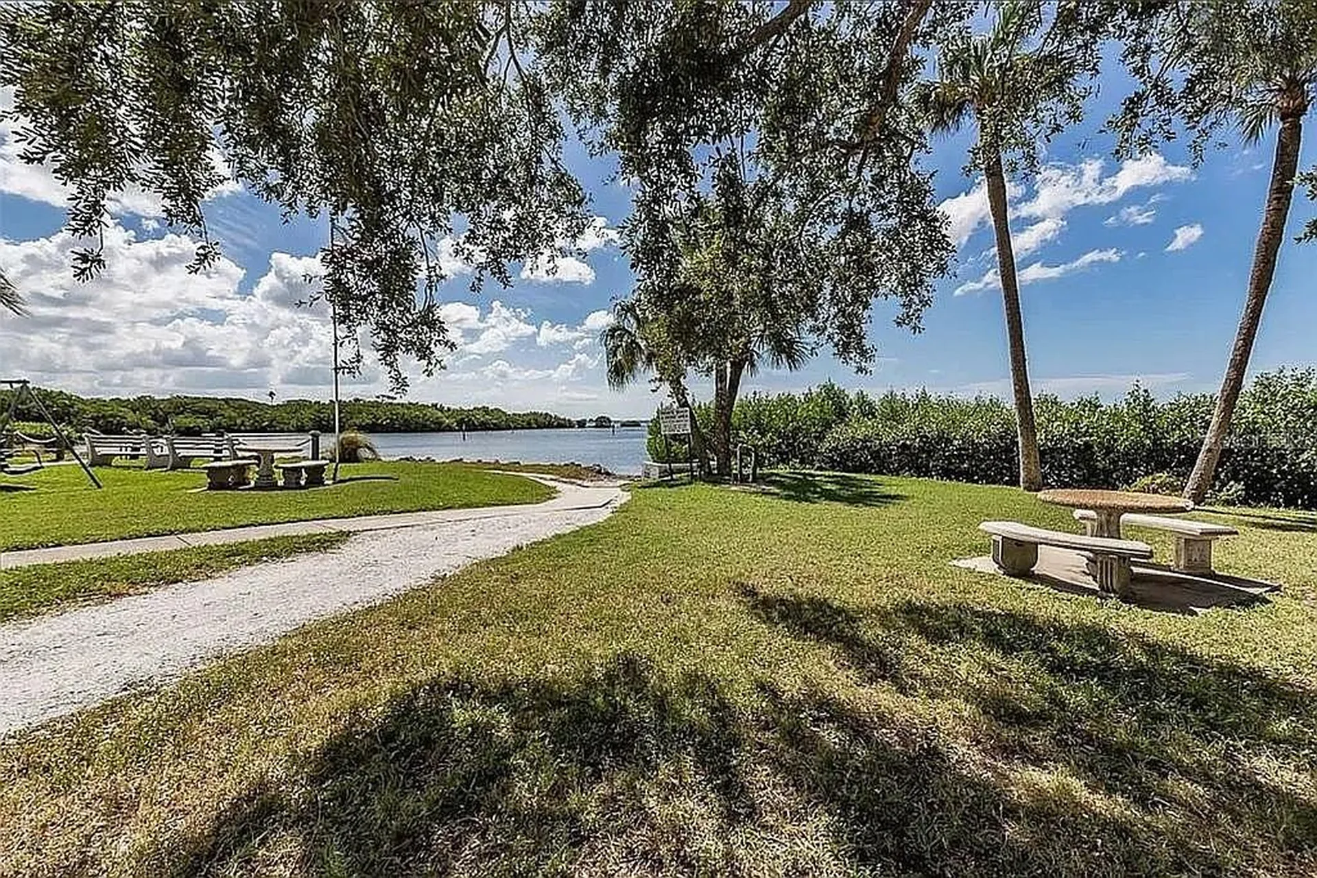 2216 Pennsylvania Avenue Bradenton FL 34207