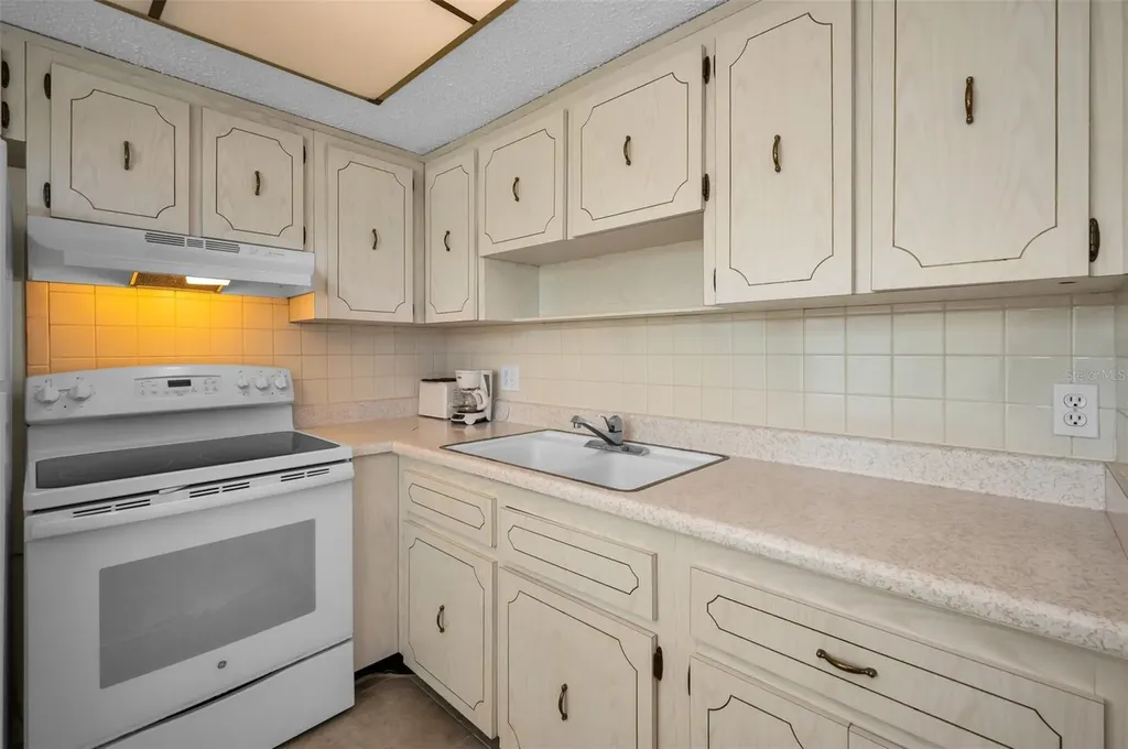 960 Virginia Street Dunedin FL 34698