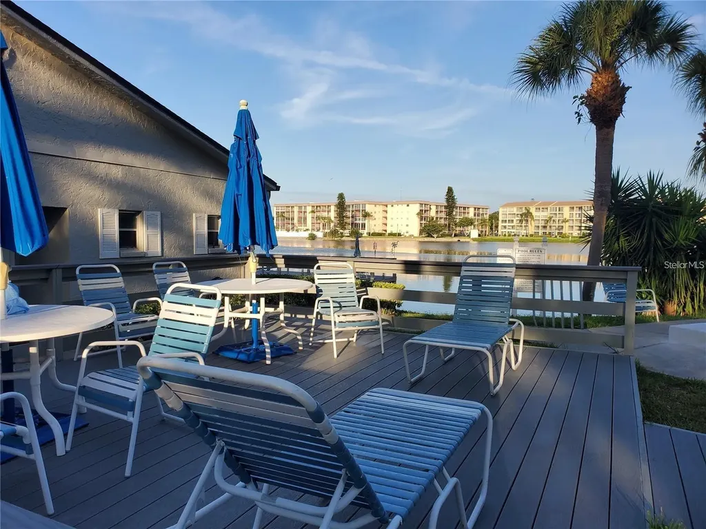 3288 Lake Bayshore Drive Bradenton FL 34205