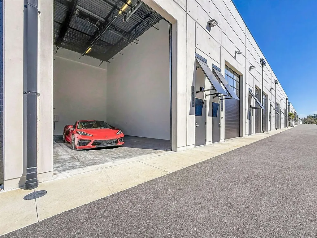 6500 Motor Enclave Way Tampa FL 33610