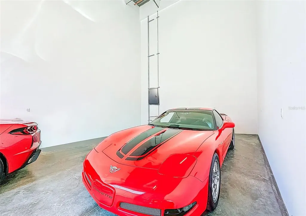 6500 Motor Enclave Way Tampa FL 33610