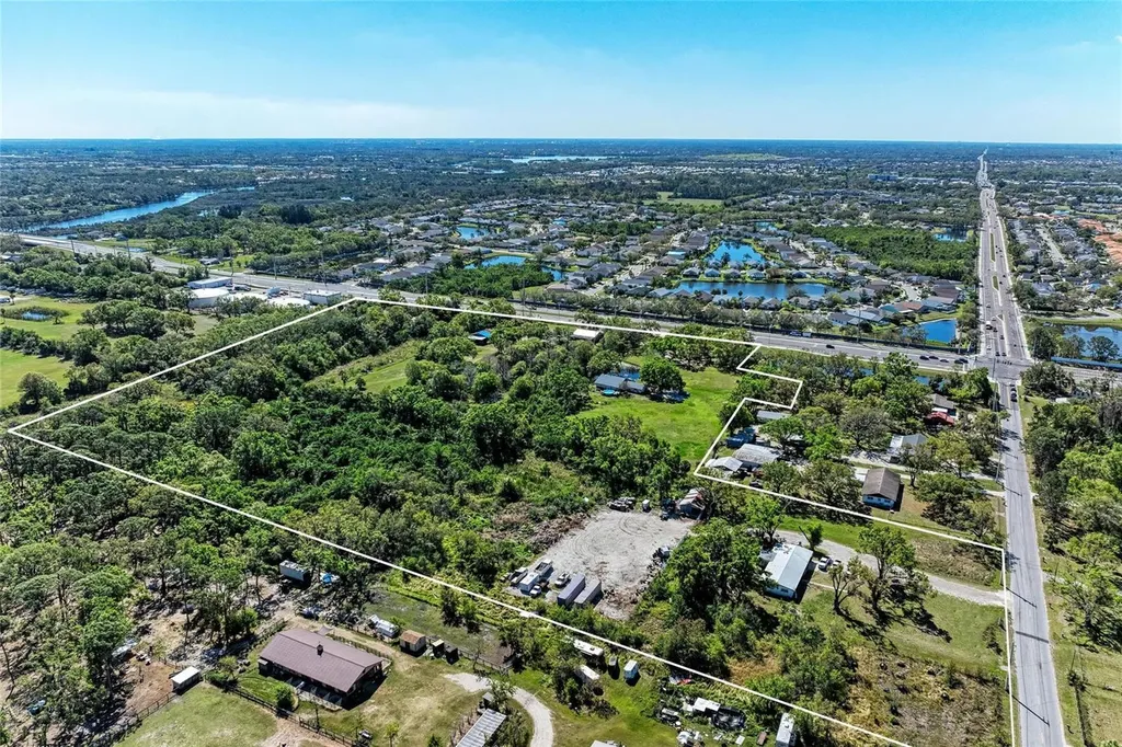 4609 44th Avenue E Bradenton FL 34203