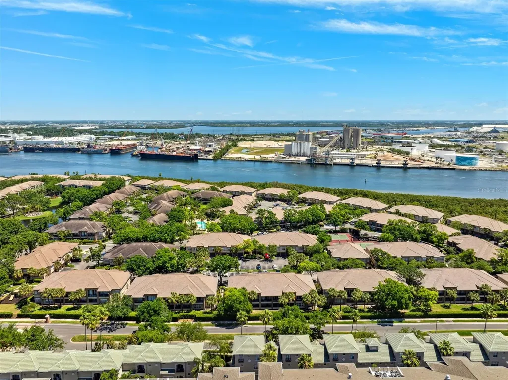 501 Knights Run Avenue Tampa FL 33602